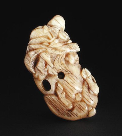 Netsuke, das ein liegendes Wildschwein darstellt, ca. 1750-80 von Japanese School